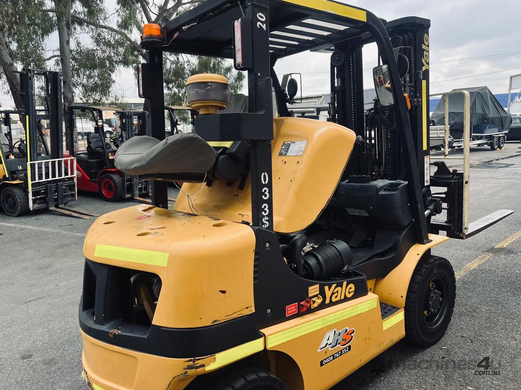 Used Diesel 2000kg Forklift